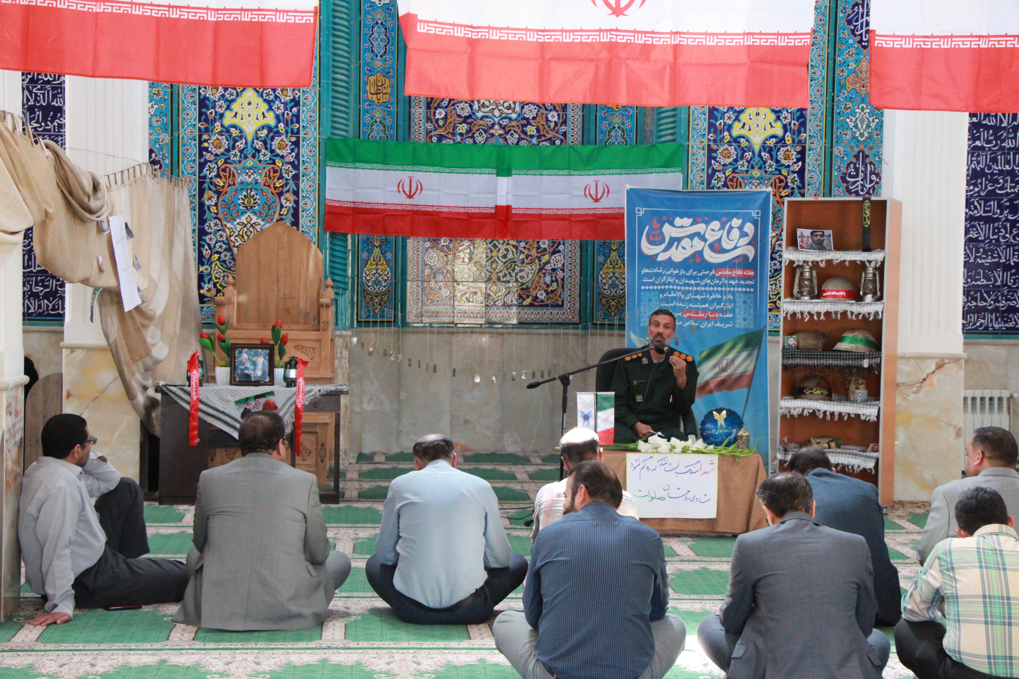 دفاع مقدس؛ یادآور ایستادگی ملتی با دستان خالی و دلی پر از ایمان دفاع مقدس؛ یادآور ایستادگی ملتی با دستان خالی و دلی پر از ایمان