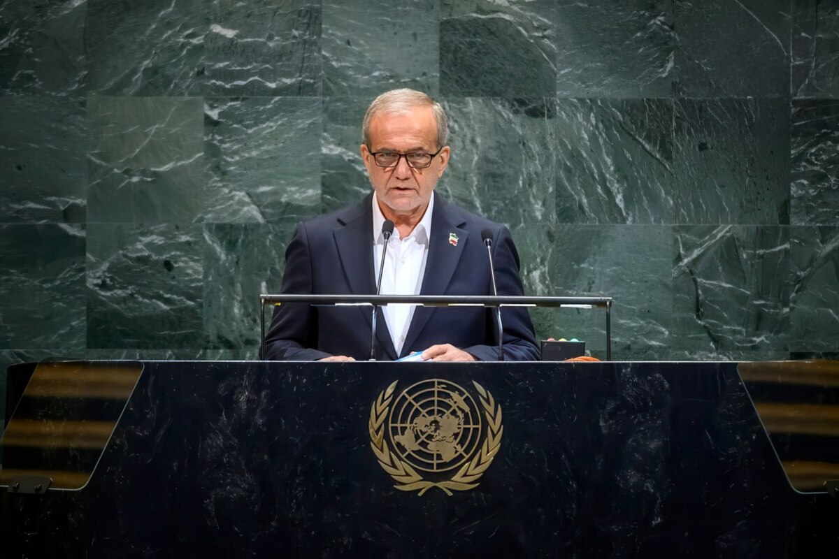 پزشکیان: هرگز به دنبال ساخت بمب هسته&zwnj;ای نبوده و نیستیم/ ایران قدرتمند را در منطقه&zwnj;ای با آینده&zwnj;ای روشن می&zwnj;خواهیم +فیلم