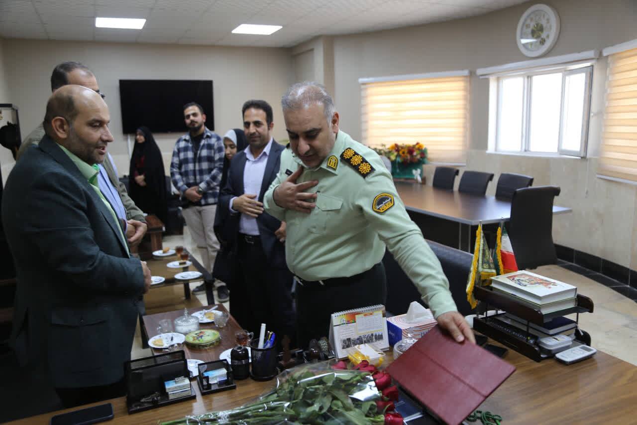 گام مشترک دانشگاه آزاد و نیروی انتظامی قدس برای ارتقای فرهنگ عمومی و آموزشهای مهارتی گام مشترک دانشگاه آزاد و نیروی انتظامی قدس برای ارتقای فرهنگ عمومی و آموزشهای مهارتی