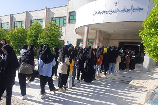 ثبت‌نام در دانشگاه آزاد اسلامی؛ مراحل، مدارک و نکات مهم برای نودانشجویان