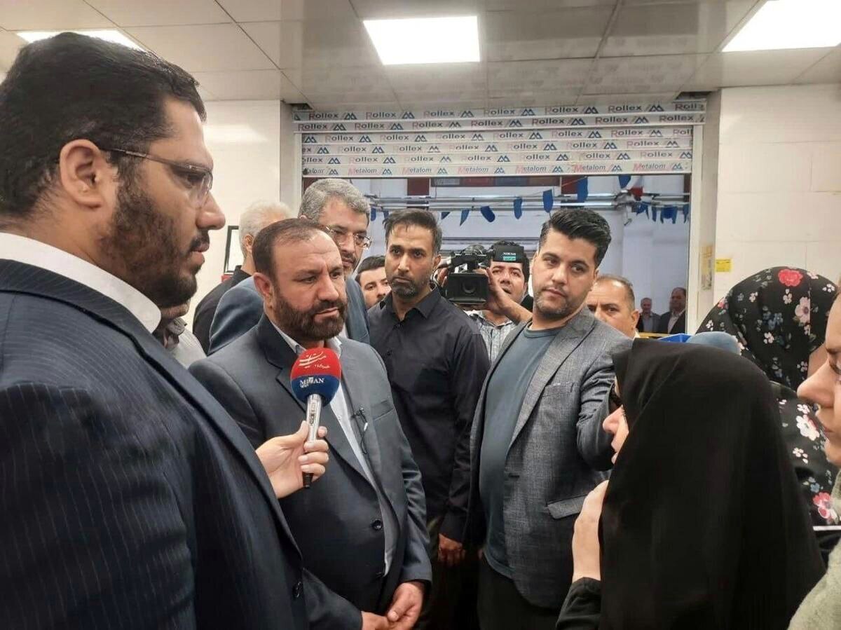 بازدید میدانی دادستان تهران از میدان میوه و تره‌بار پیروزی برای نظارت بر کالاهای اساسی