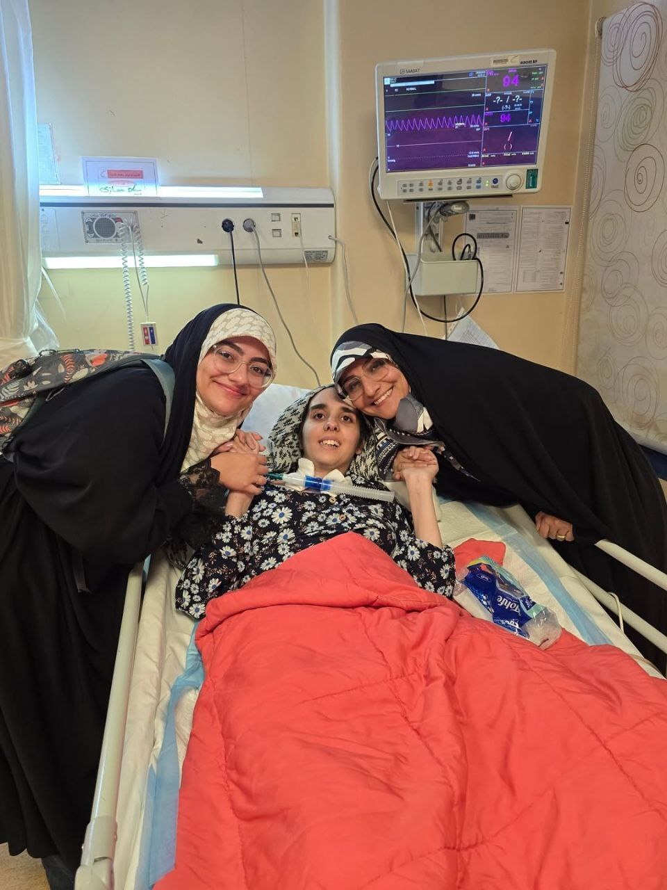 روایت شهره پیرانی از روزهای سخت فهمیه؛ دختر شهید هستهای که امید را زنده نگه داشت روایت شهره پیرانی از روزهای سخت فهمیه؛ دختر شهید هستهای که امید را زنده نگه داشت