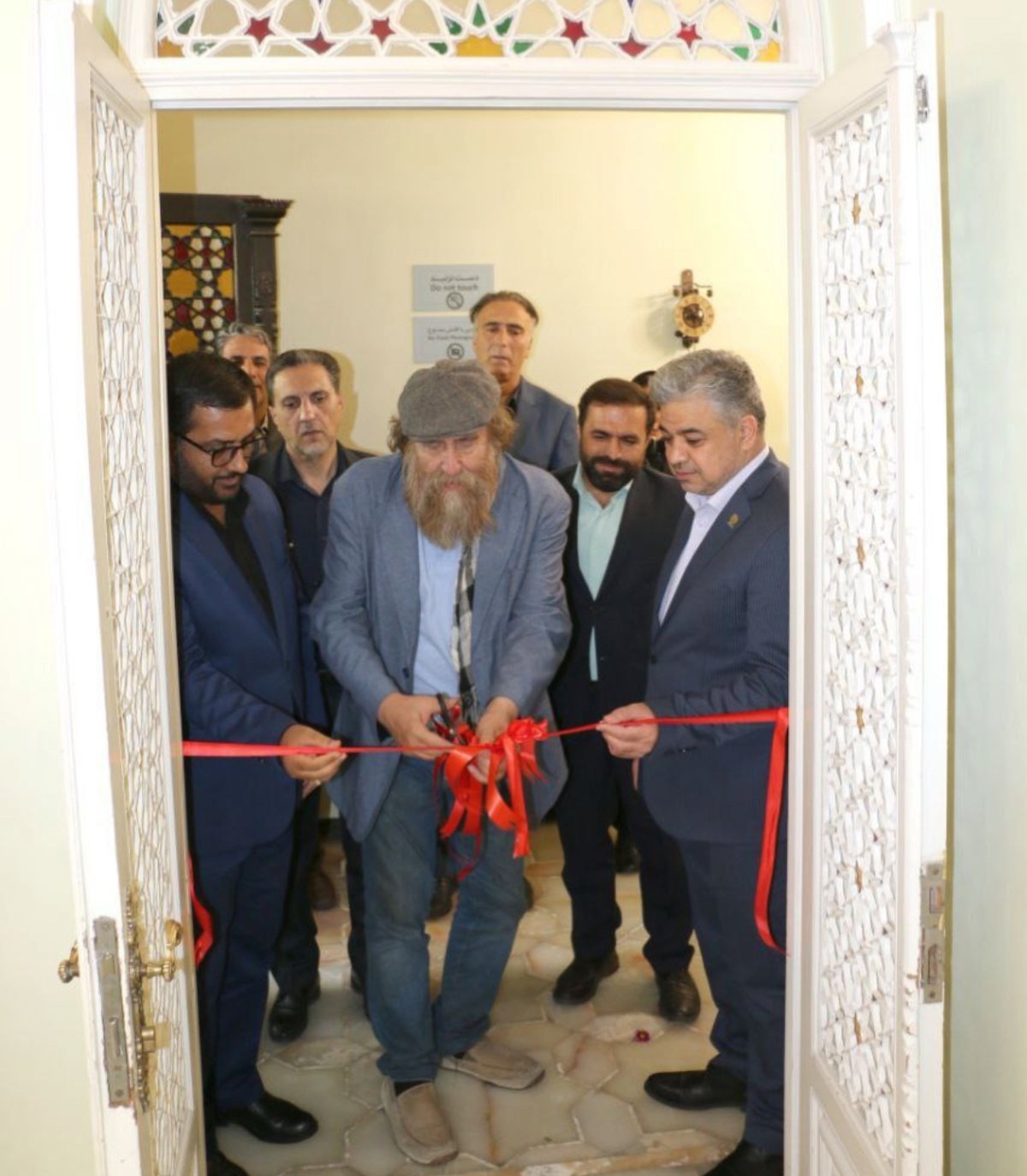 راه اندازی همزمان چهار آکادمی بین‌المللی و اولین هتل موزه هنر