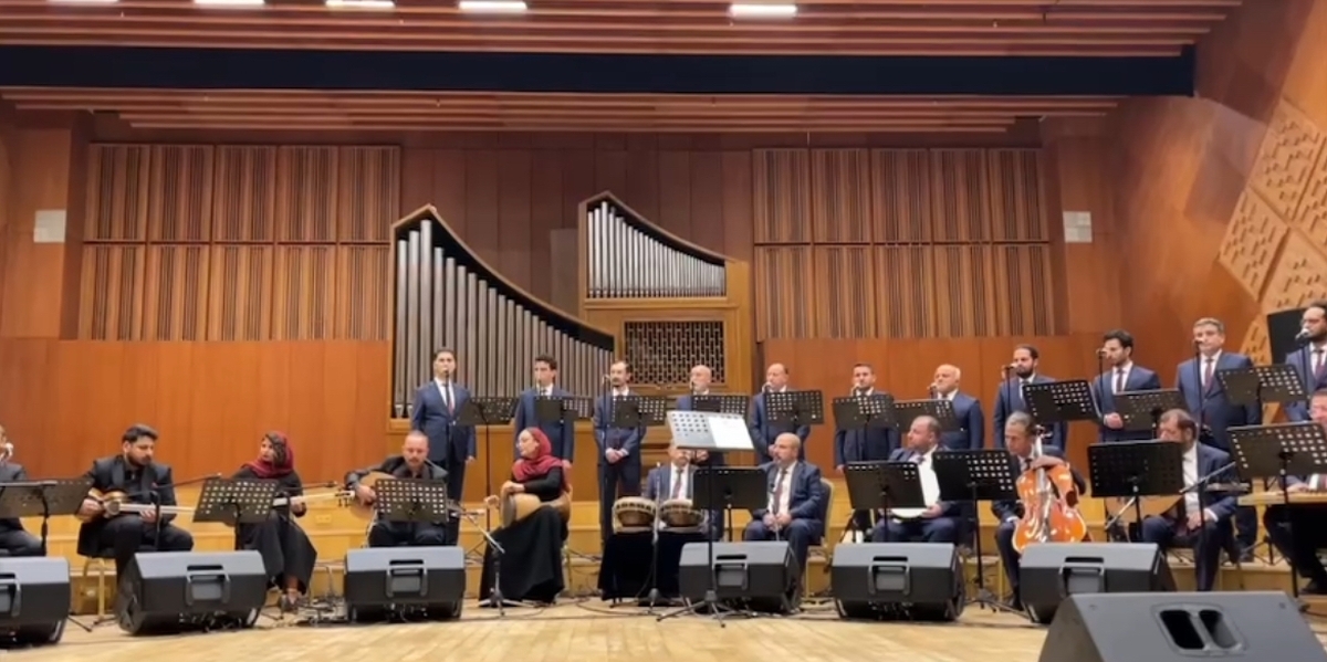 اجرای ارکستر موسیقی ملی ایران و نوازندگان کشور ترکیه به مناسبت بزرگداشت حافظ در آنکارا+فیلم