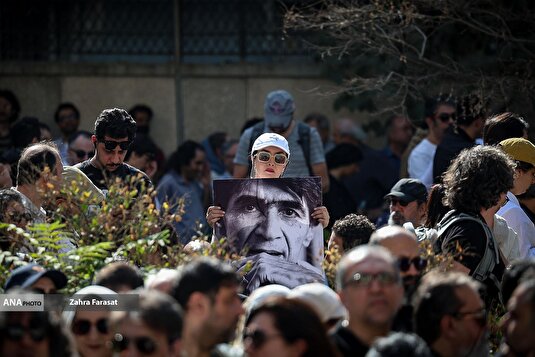 تشییع پیکر «ناصر تقوایی»