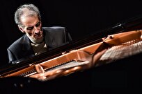 فریدون ناصحی در تالار وحدت می‌نوازد