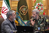 نشست اعضای کمیسیون امنیت ملی مجلس با رئیس ستادکل نیروهای مسلح و فرمانده کل ارتش