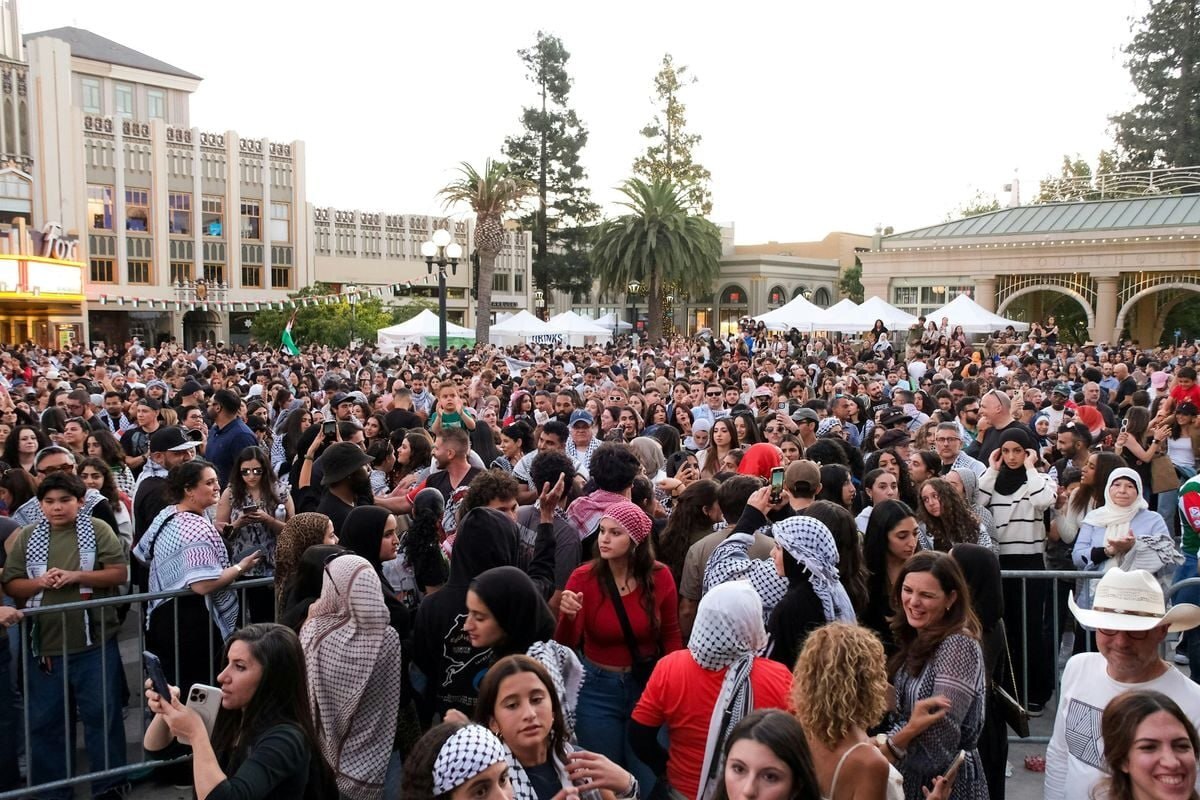 جشن ۴۶ سالگی فرهنگ فلسطین در کالیفرنیا/ حفظ همبستگی در سایه «نسلکشی» جشن ۴۶ سالگی فرهنگ فلسطین در کالیفرنیا/ حفظ همبستگی در سایه «نسلکشی»