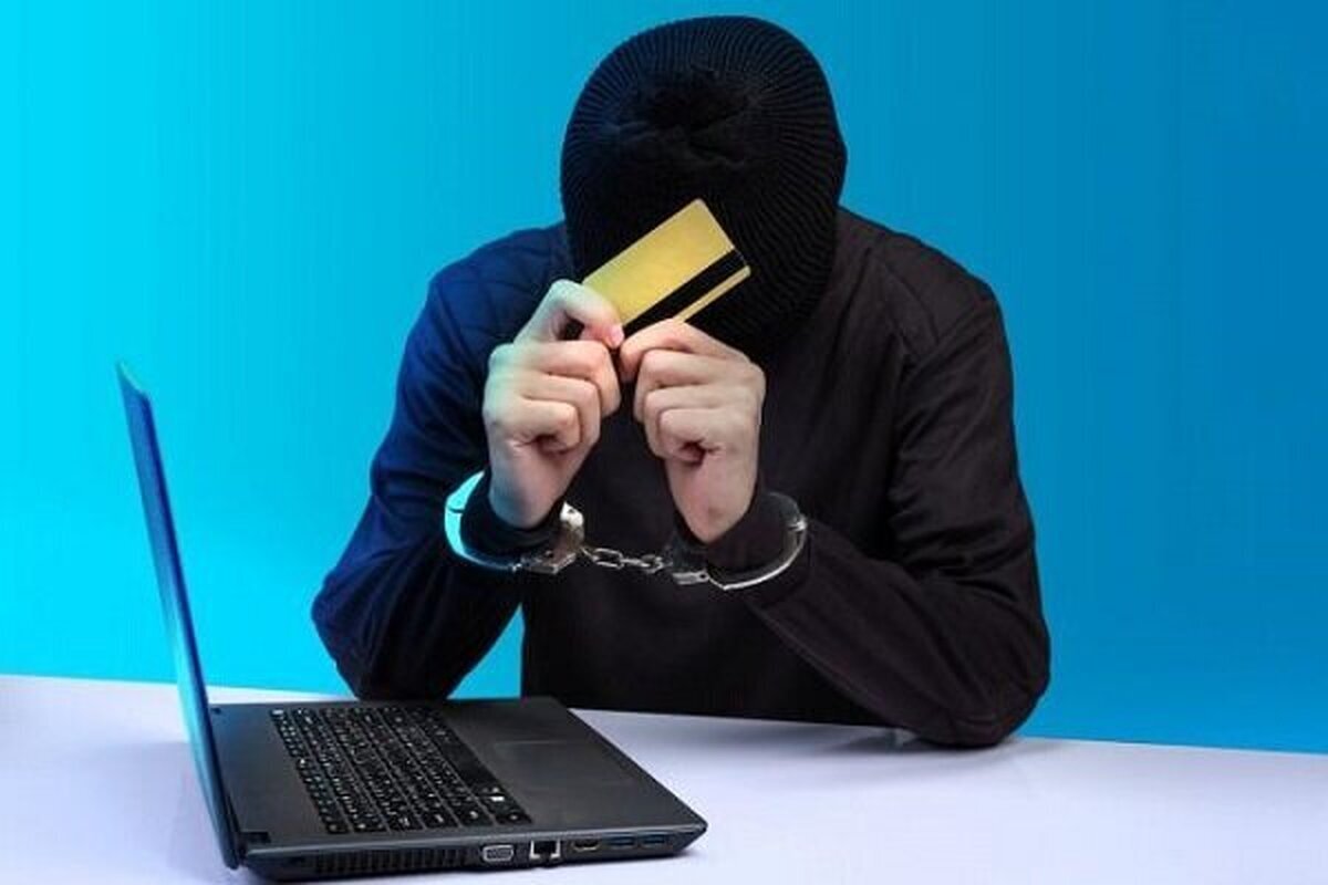 دستگیری کلاهبردار حرفه‌ای اینترنتی در شهرستان ری