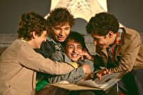 انتشار پوستر فیلم تحسین شده «بچه‌ مردم»/ ۲ روز تا اکران فیلم