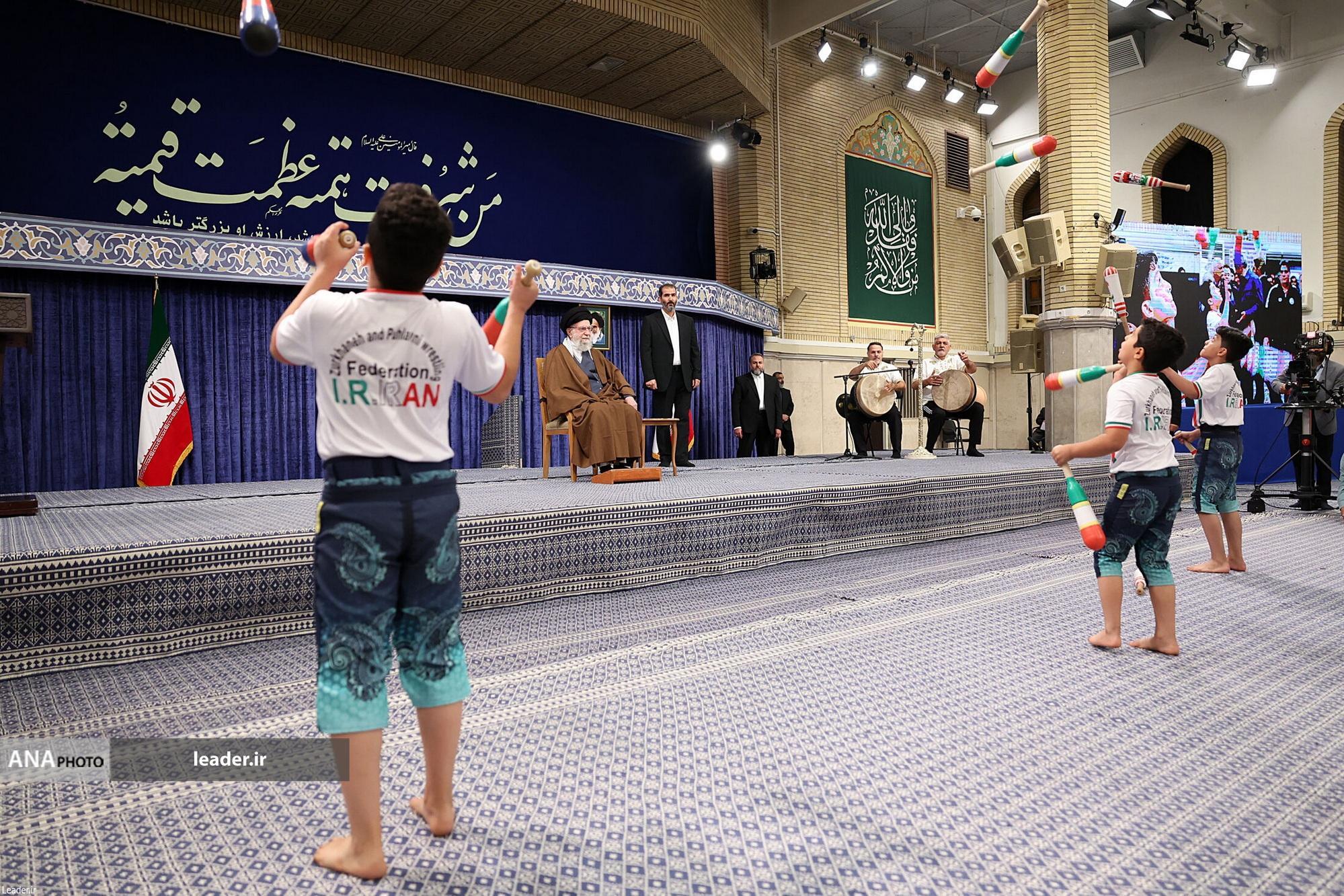 پاسخ تمدنی به تروریسم فرهنگی غرب؛ جوان ایرانی مظهر قدرت ملی است پاسخ تمدنی به تروریسم فرهنگی غرب؛ جوان ایرانی مظهر قدرت ملی است