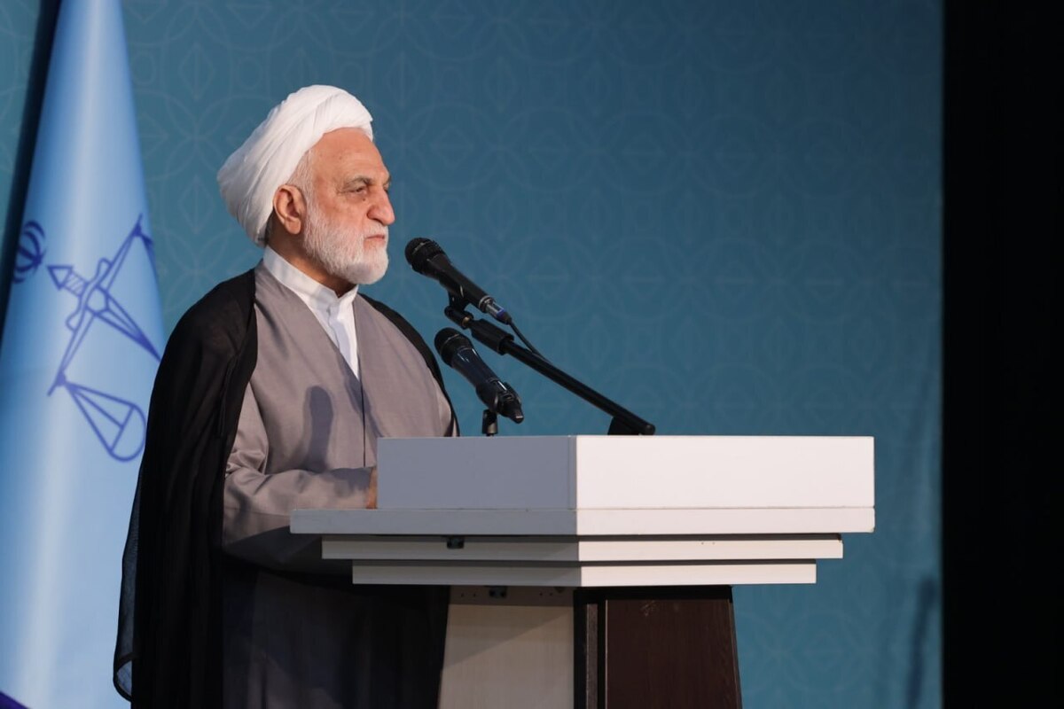 از تأکید بر عدالت تا گفت‌وگو با دانشجویان  تأخیر در رسیدگی به پرونده‌ها ضایع کردن حق مردم است