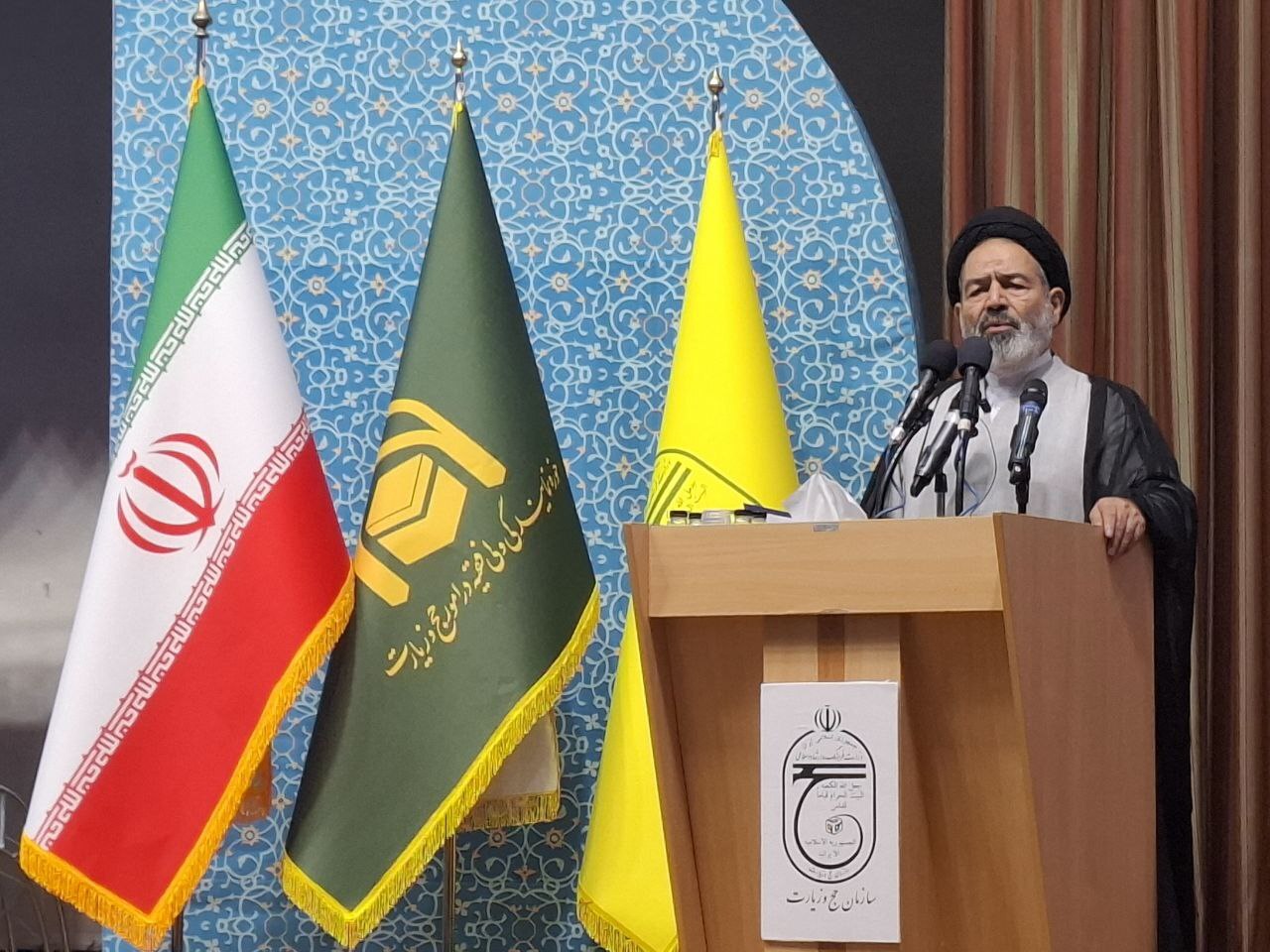 رشیدیان رسما بر کرسی سازمان حج تکیه زد/ علیرضا بیات تکریم شد رشیدیان رسما بر کرسی سازمان حج تکیه زد/ علیرضا بیات تکریم شد