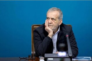 دولت را مشاوران رویاپرداز و خوش‌بین درگیر دوگانه‌سازی می‌کنند