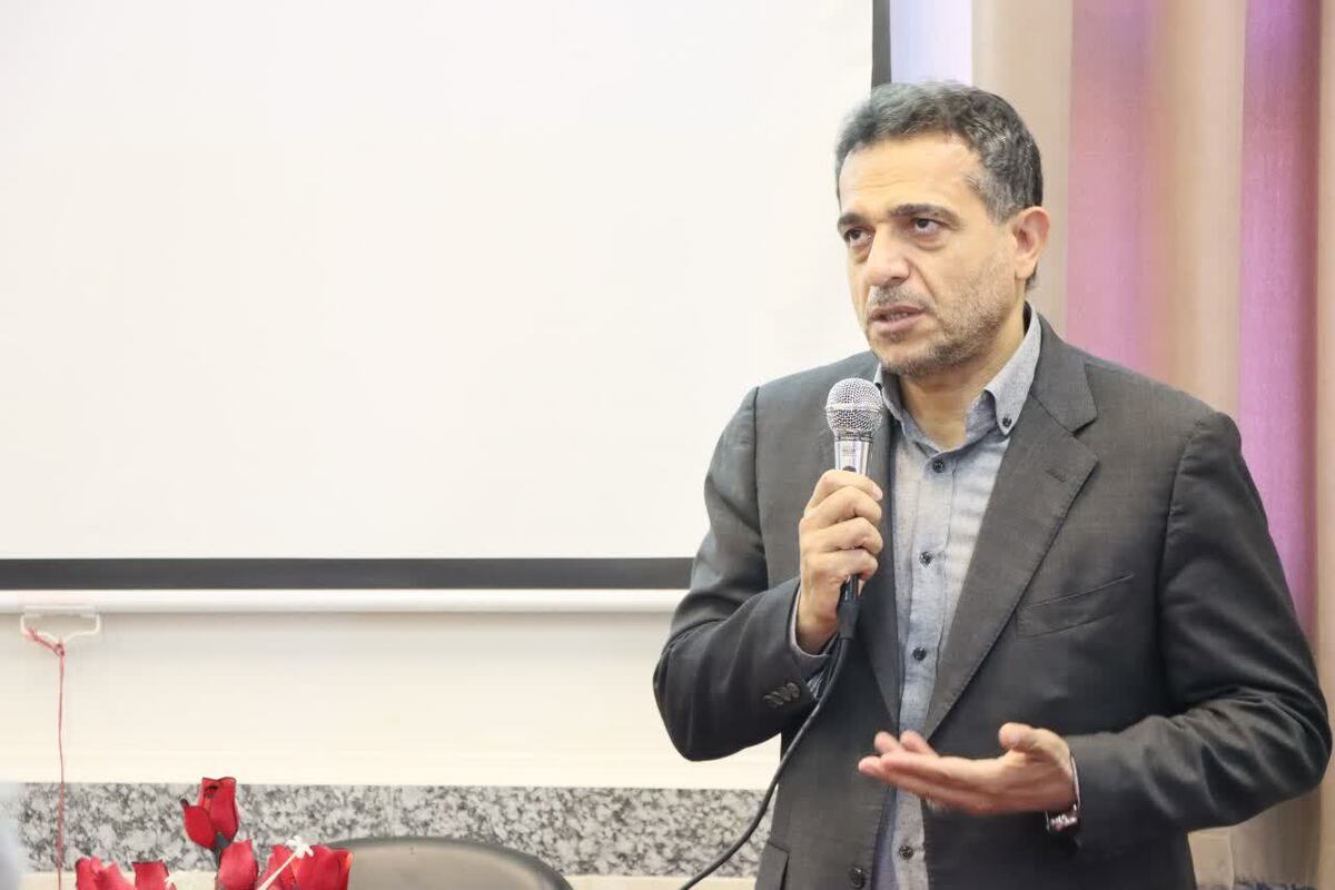 روشندلان، قهرمانان اراده و امید  افتتاح زمین چمن ورزشی ویژه در مدرسه موسی‌بن‌جعفر (ع)