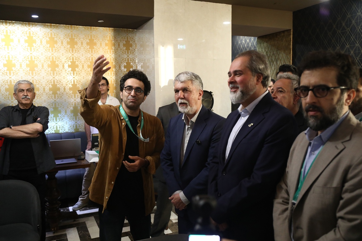 ایوان فرهنگ میزبان مدیران فرهنگی شد  تماشای فیلم‌های کوتاه با طعم خاطره