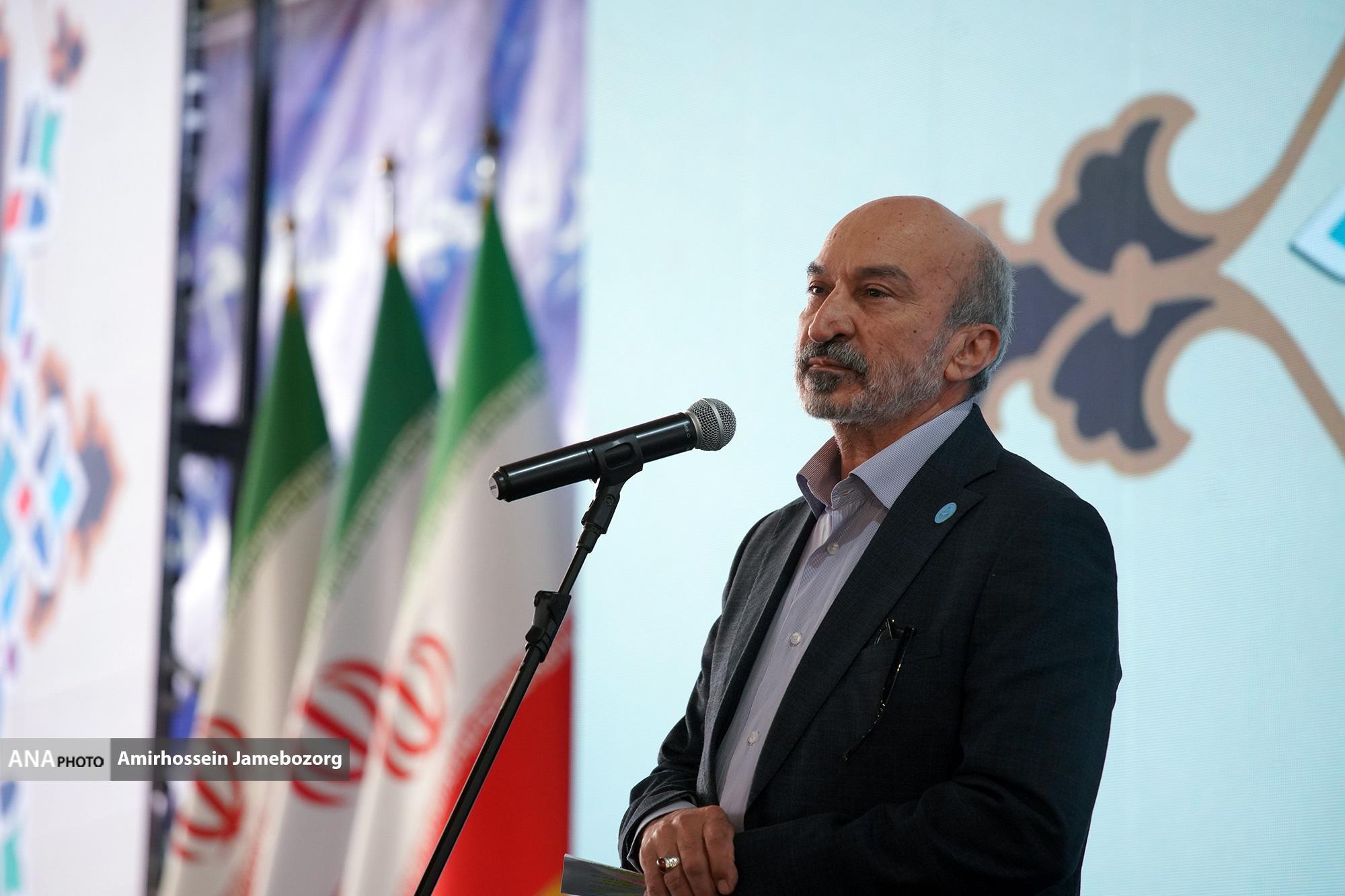 ورود بیش از ۴ هزار نودانشجو به دانشگاه مادر، در فضایی آکنده از انتظار برای خلق آینده