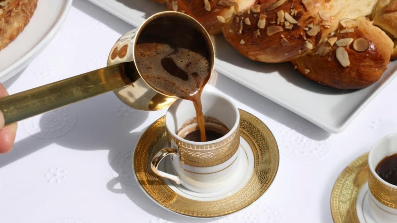 تاریخچه و فرهنگ نوشیدن قهوه در ایران تاریخچه و فرهنگ نوشیدن قهوه در ایران