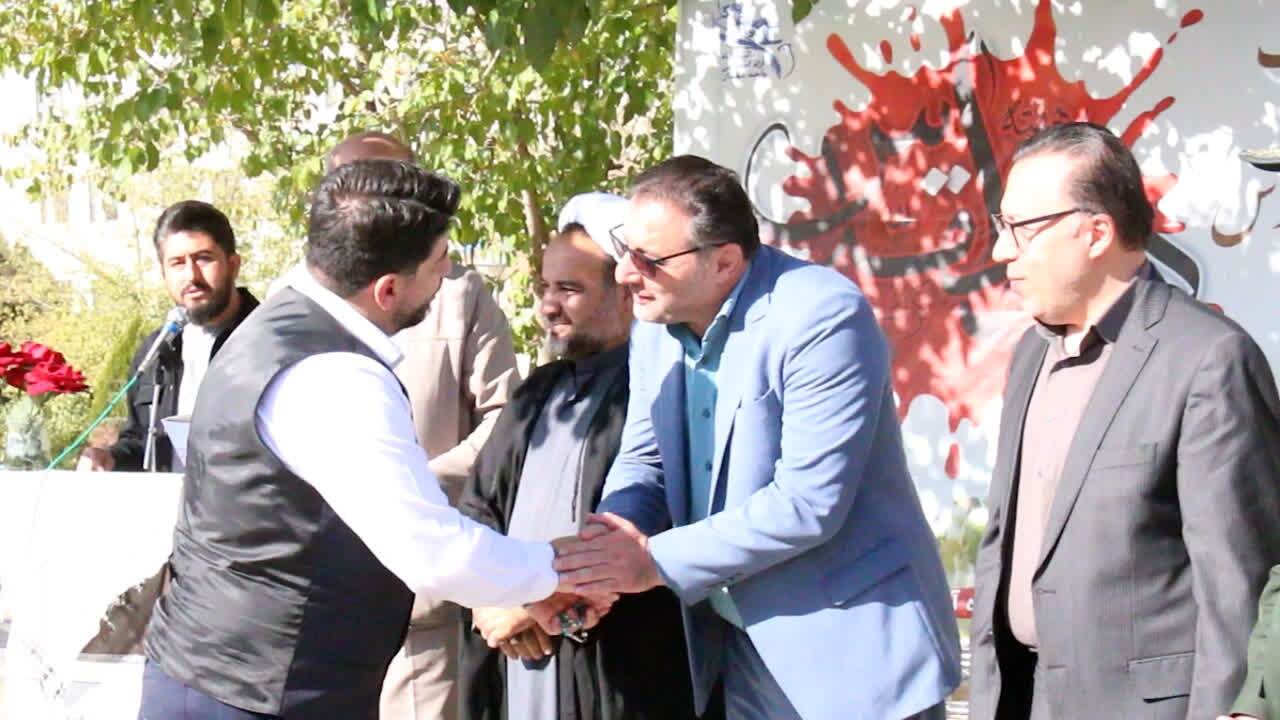 «عقرب زرد»؛ فرمانده ۱۷ سالهای که ۱۴۰ اسیر عراقی را به پشت جبهه منتقل کرد «عقرب زرد»؛ فرمانده ۱۷ سالهای که ۱۴۰ اسیر عراقی را به پشت جبهه منتقل کرد