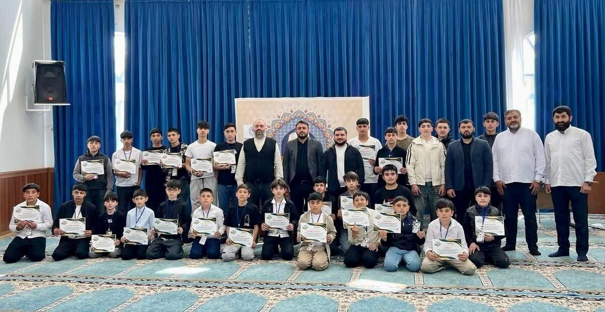 بیش از ۷۰۰ دانش‌آموز در ۵۰ دوره قرآن تحت نظر اداره کل مسلمانان گرجستان تحصیل می‌کنند