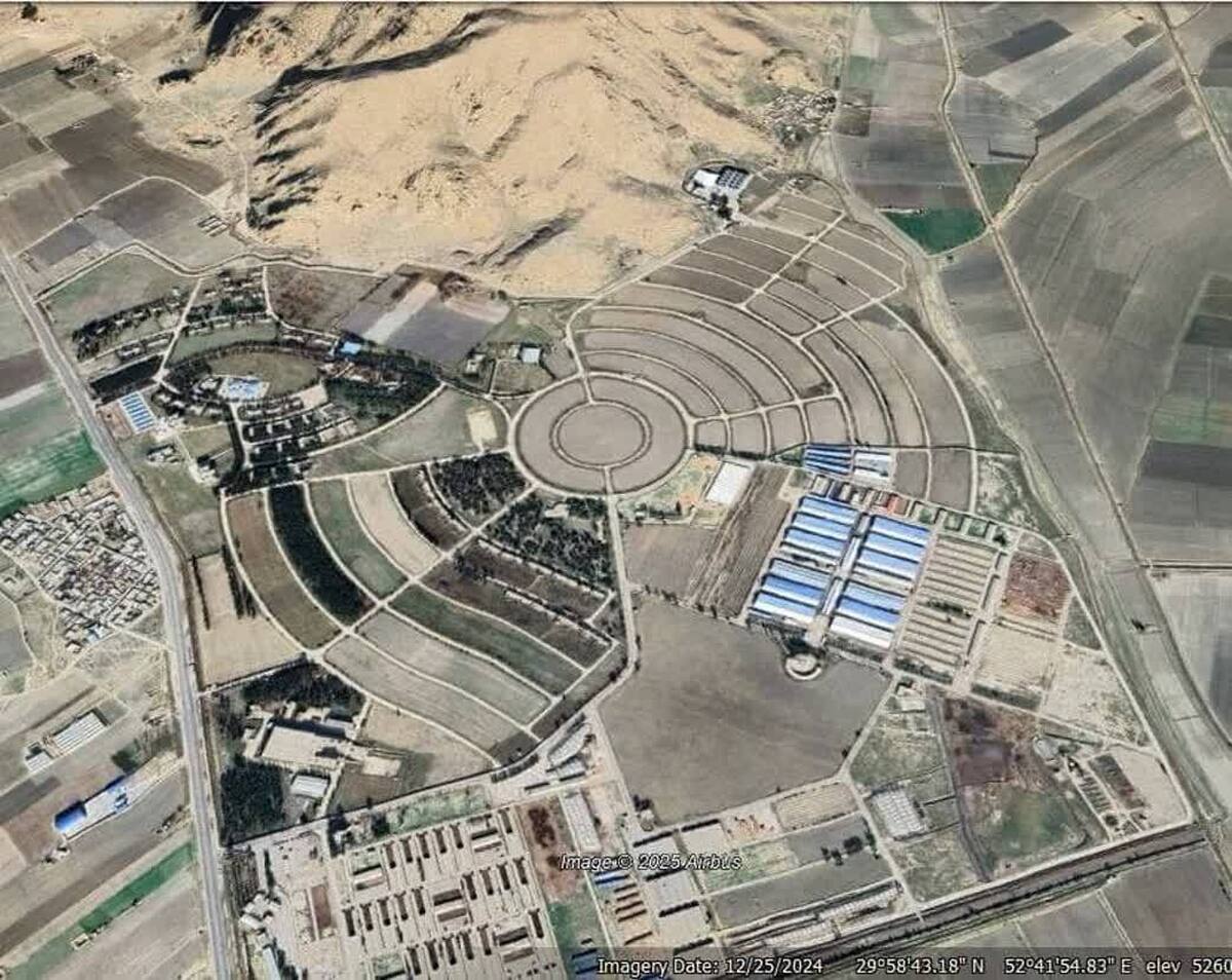 ساخت نیروگاه خورشیدی در دانشگاه آزاد مرودشت کلید می‌خورد