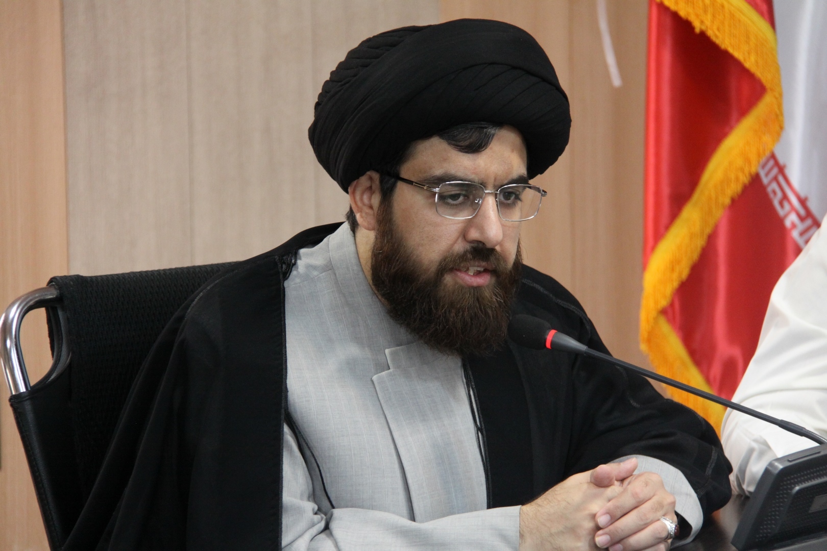 درسی از ائمه معصومین (ع) برای مدیران؛ اخلاق محور بیداری نفس در مراودات اداری درسی از ائمه معصومین (ع) برای مدیران؛ اخلاق محور بیداری نفس در مراودات اداری