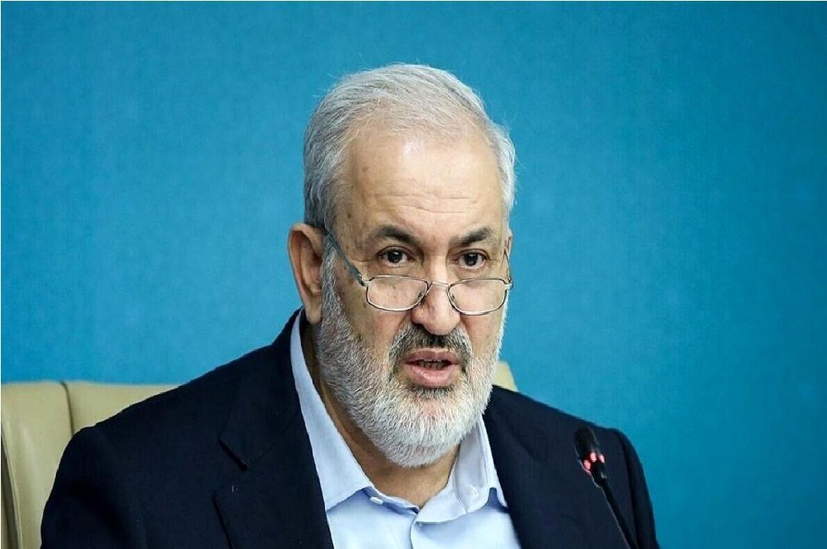 علی‌آبادی: ۷۰ هزار متقاضی برای توسعه انرژی‌های تجدیدپذیر  فضای کسب و کار سرمایه‌گذاران انرژی‌های نو تسهیل می‌شود