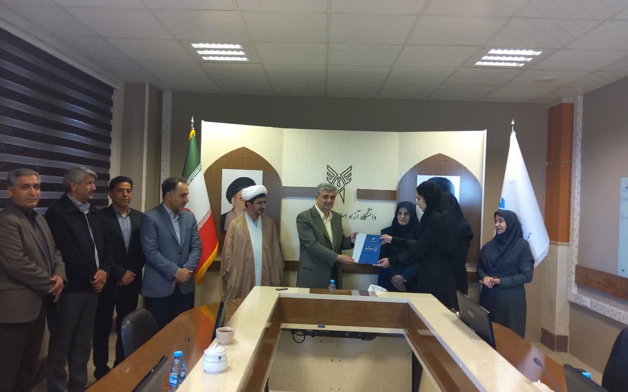 از ۲۰۰ هزار فارغالتحصیل تا مدال برنز؛ دانشگاه آزاد زنجان پرچمدار توسعه و حامی استعدادها از ۲۰۰ هزار فارغالتحصیل تا مدال برنز؛ دانشگاه آزاد زنجان پرچمدار توسعه و حامی استعدادها