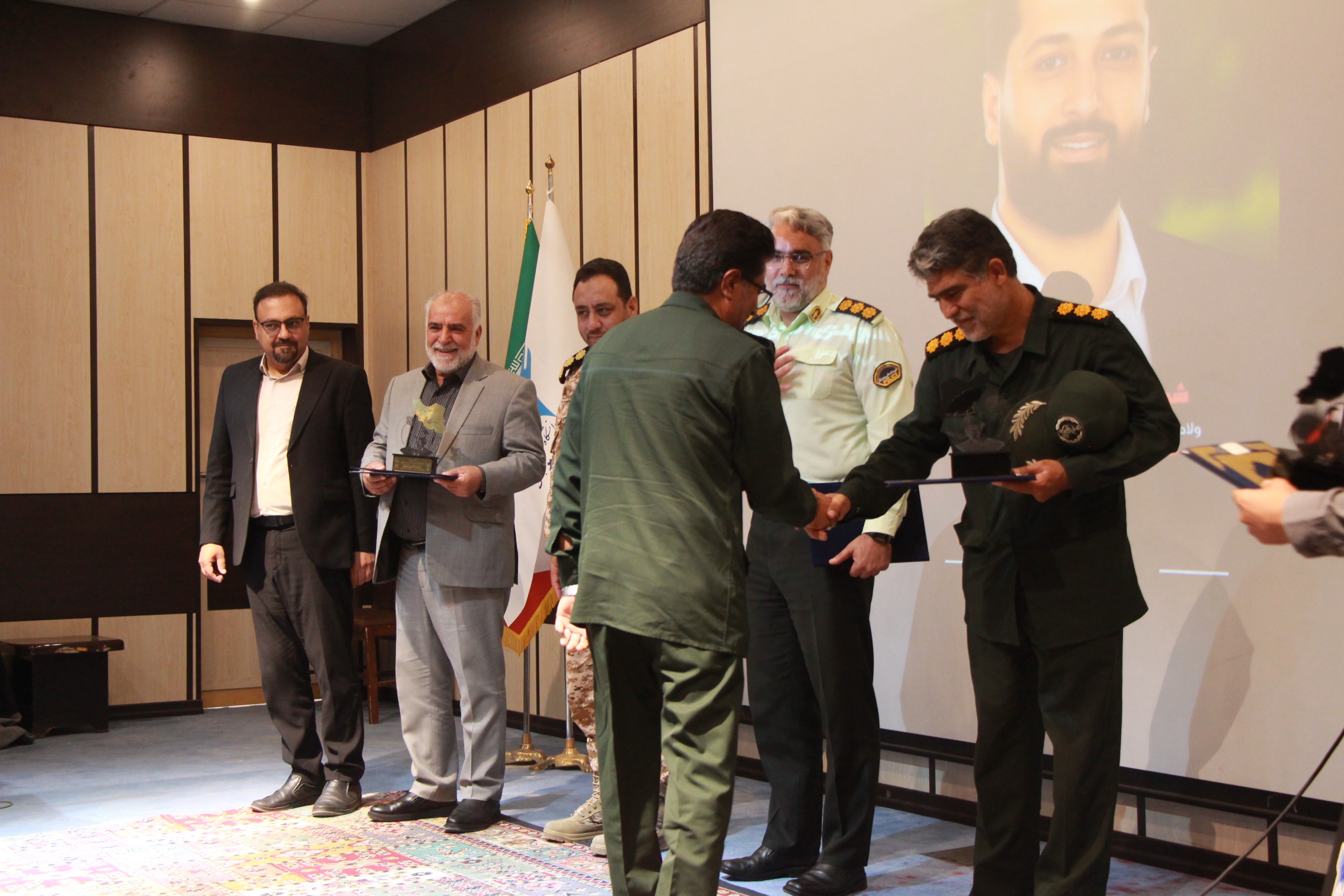 شهدای هستهای ثابت کردند علم سلاح استقلال یک ملت است شهدای هستهای ثابت کردند علم سلاح استقلال یک ملت است