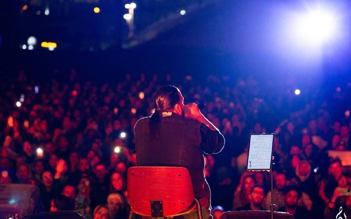 بازگشت به سال ۸۳ در هوای پاییزی برج میلاد  رضا صادقی:وطن مادر من است