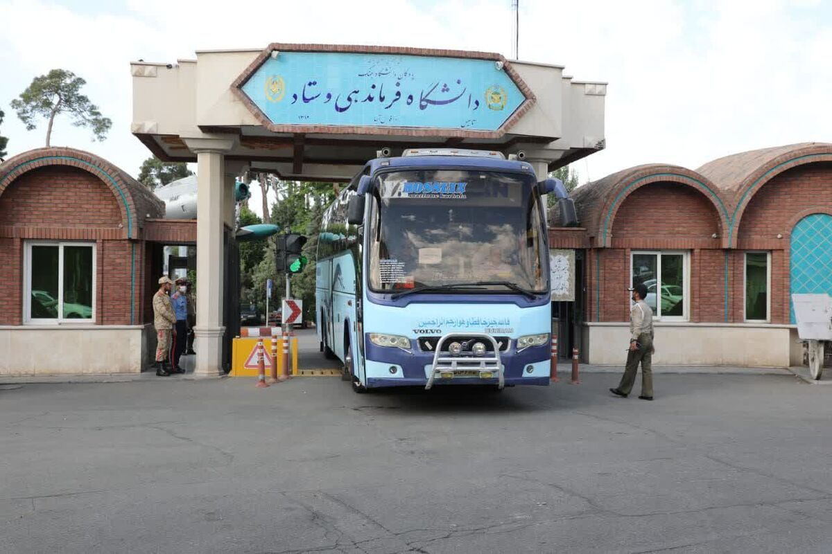 اعزام دانشجویان دوره ۸۶ دانشگاه فرماندهی و ستاد ارتش به مرکز آموزش تفنگداران نیروی دریایی