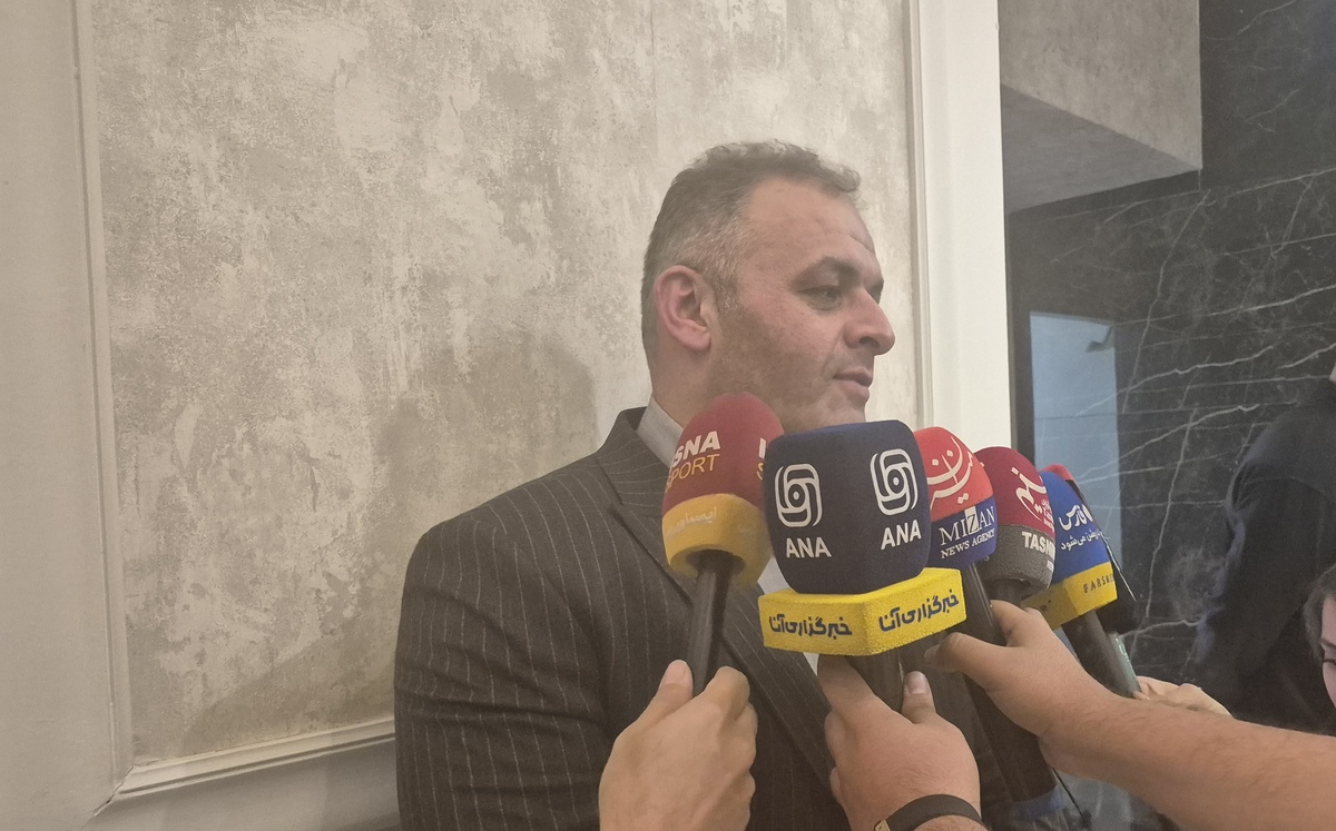 انوشیروانی: بیش از ۹۰ درصد در تیم تغییر داشتیم سال بعد هم قهرمانی را تکرار می کنیم