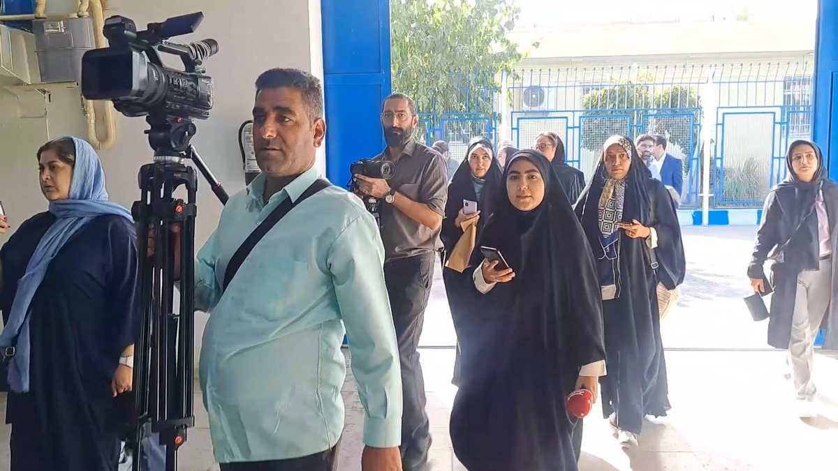 بازدید ۵۰ خبرنگار و عکاس از واحدهای تولیدی شهرک صنعتی صفادشت و دهک