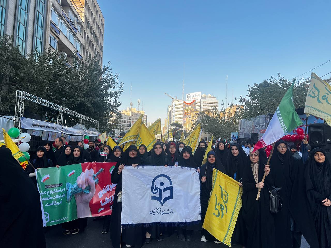 فریاد استکبارستیزی مردم ایران در روز ۱۳ آبان طنین‌انداز شد