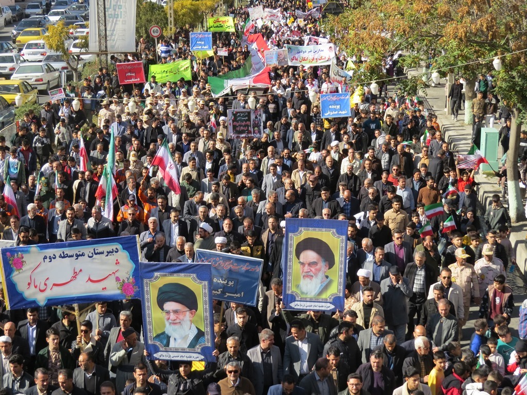 حماسه ملت، ایران را درنوردید/ پیام دانشآموزان به دشمنان؛ شعلهورتر از موشک هستیم + فیلم و عکس حماسه ملت، ایران را درنوردید/ پیام دانشآموزان به دشمنان؛ شعلهورتر از موشک هستیم + فیلم و عکس