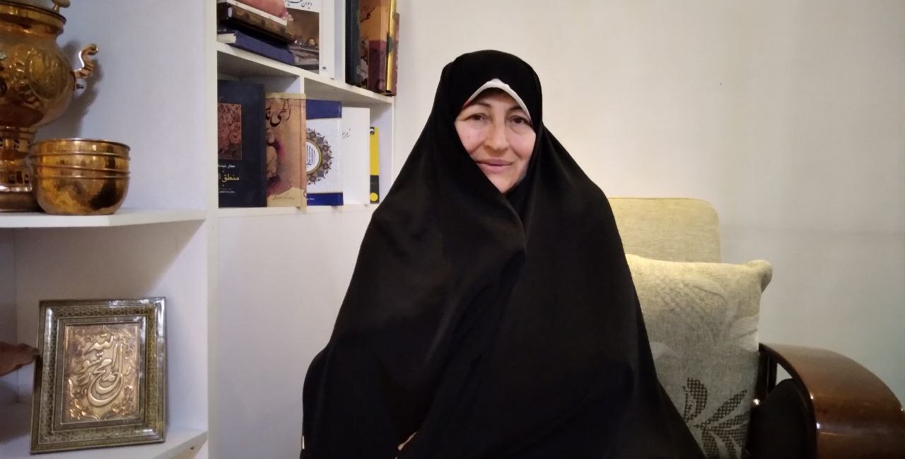 وقتی جاسوسان سفارت آمریکا دنبال علایق زنان ایرانی بودند وقتی جاسوسان سفارت آمریکا دنبال علایق زنان ایرانی بودند