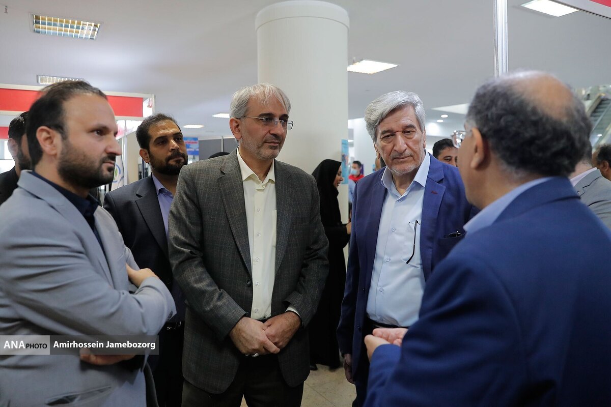 دانشگاه آزاد از ایده تا تولید، فناوران را حمایت می‌کند