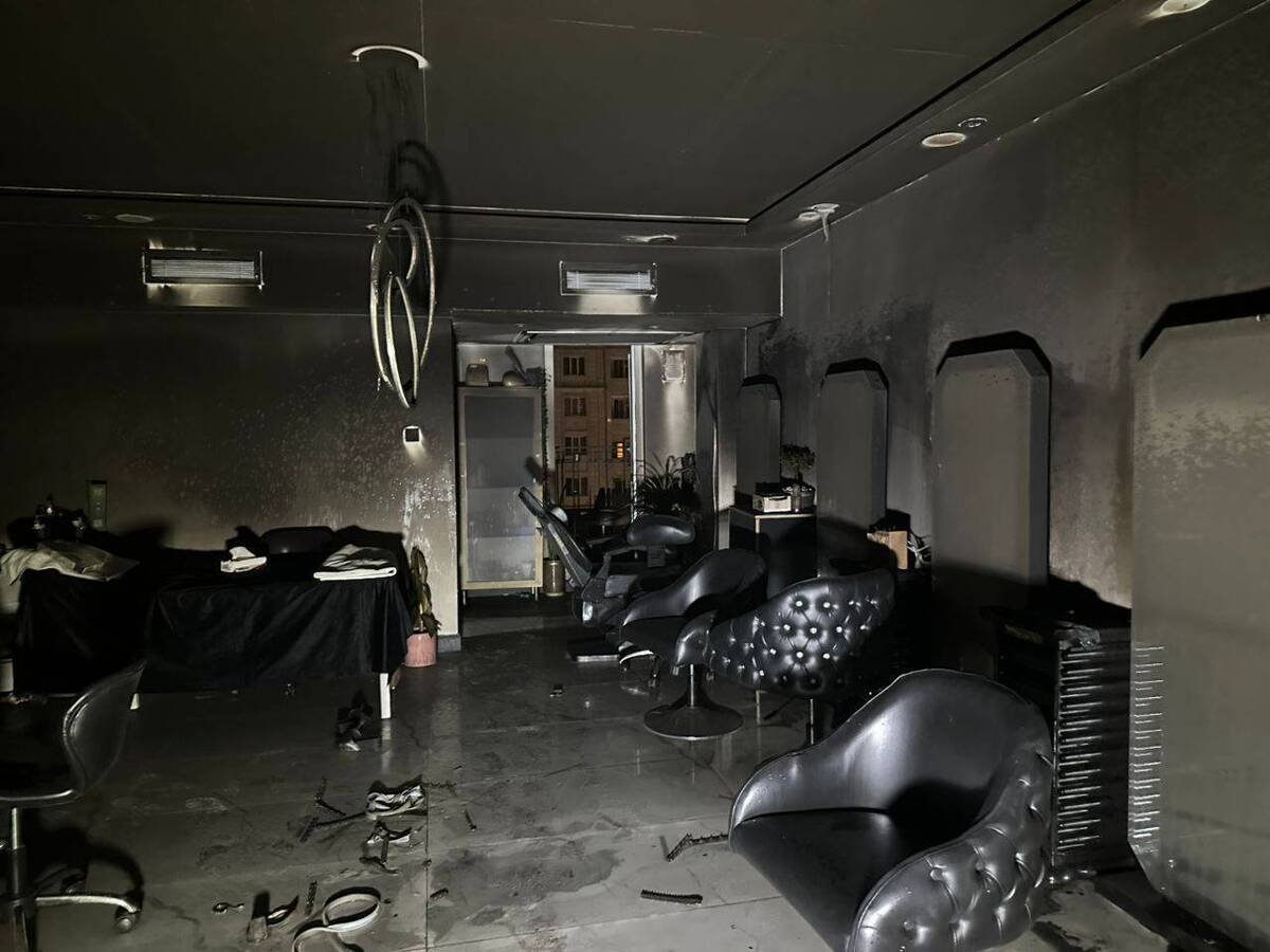 آتش‌سوزی در ساختمان اداری پنج‌طبقه در بزرگراه ستاری؛ نجات ۸ نفر توسط آتش‌نشانان+ فیلم