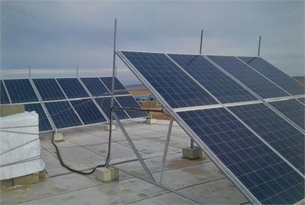 اصلاح الگوی مصرف در کنار توسعه انرژی‌های خورشیدی؛ محور برنامه‌های سال ۱۴۰۵ اداره کل محیط زیست