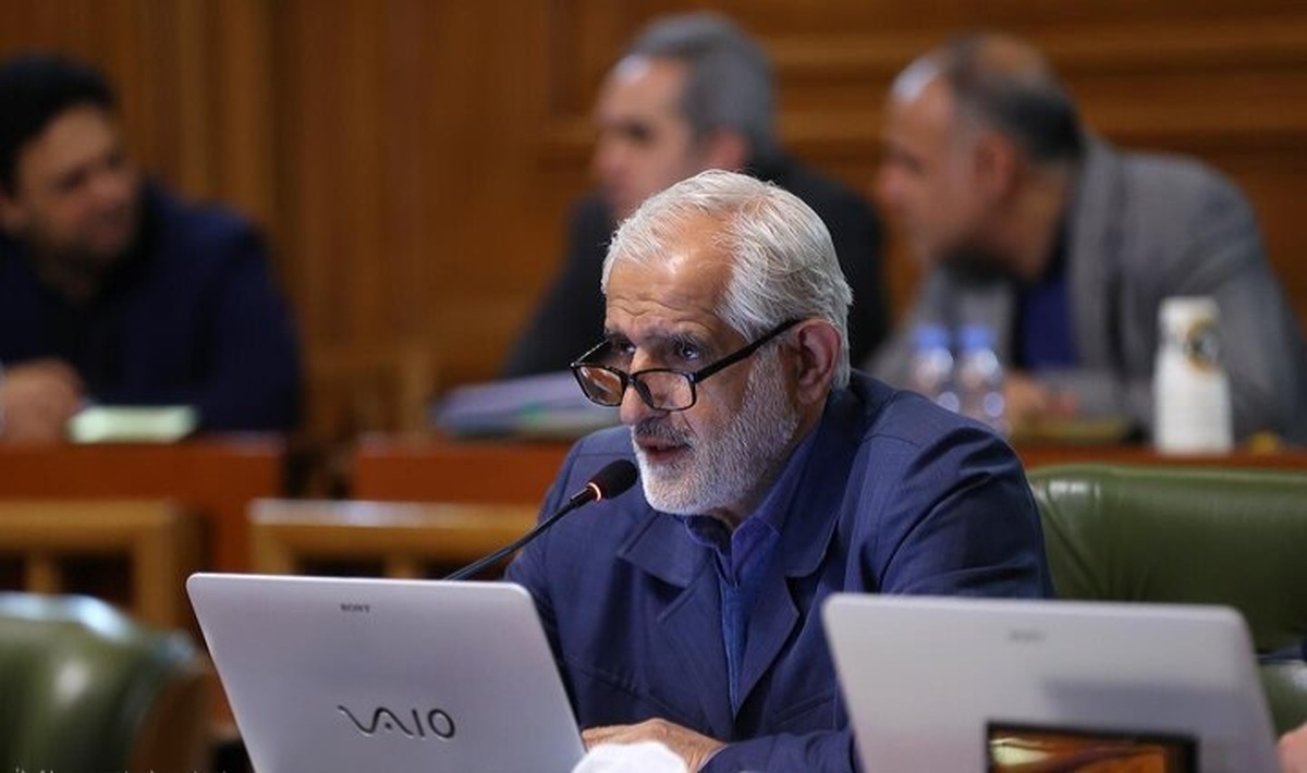 سروری: مجسمه والرین نماد ایستادگی ملت ایران در برابر متجاوزان است