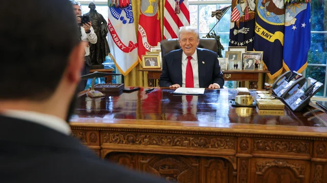 الجلانی در واشنگتن؛ از جهاد تا جغرافیای قدرت زیر سایه آمریکا الجلانی در واشنگتن؛ از جهاد تا جغرافیای قدرت زیر سایه آمریکا