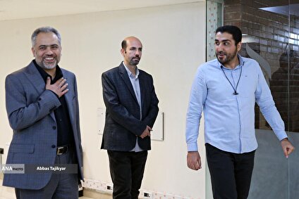 بازدید رئیس دانشگاه آزاد اسلامی واحد پردیس از خبرگزاری آنا