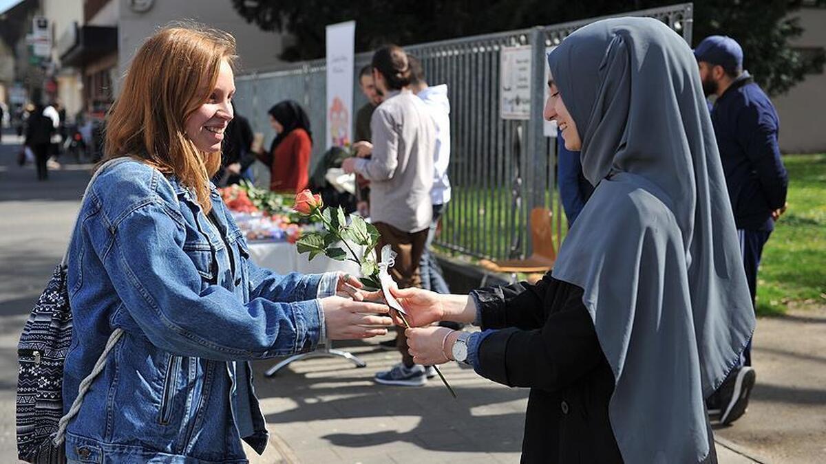 اسلام در حال رشدترین دین دنیا است  قزاقستان در میان پیشگامان جهانی