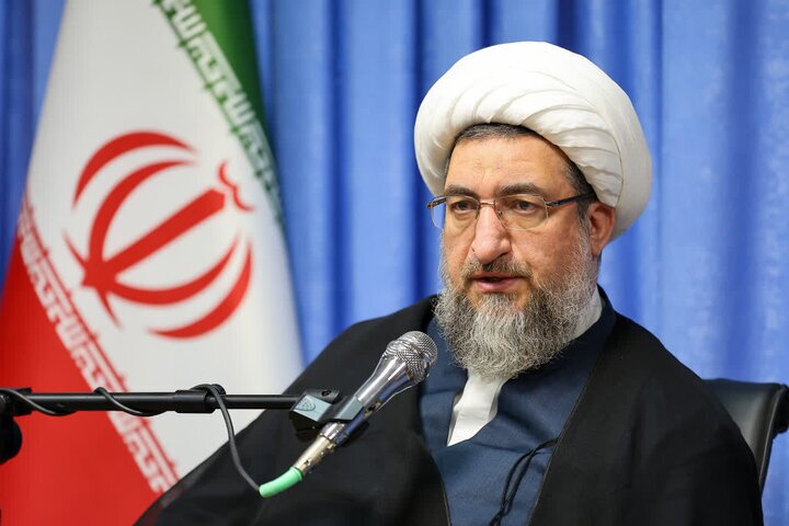 آغاز خطبههای نماز جمعه در استانها آغاز خطبههای نماز جمعه در استانها