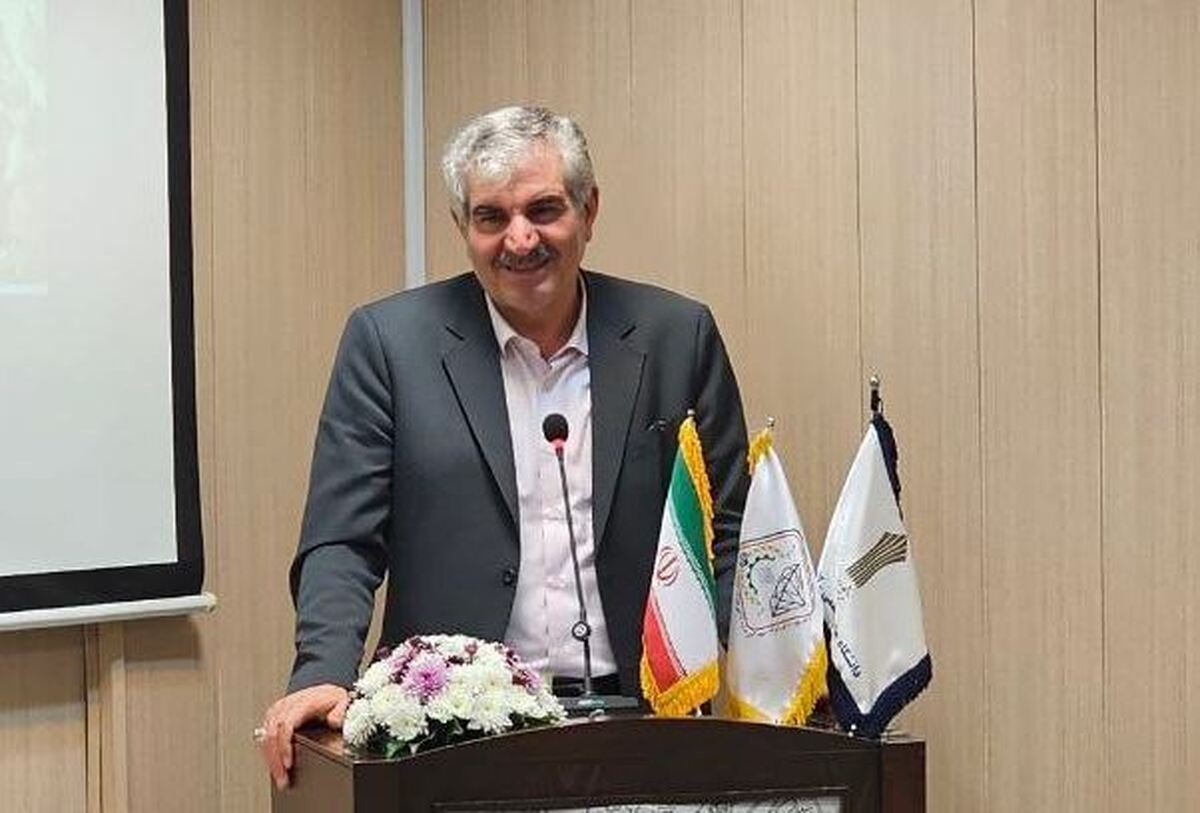 دانشگاه علمی کاربردی، تجربه استاد-شاگردی را با فناوری روز پیوند می‌زند