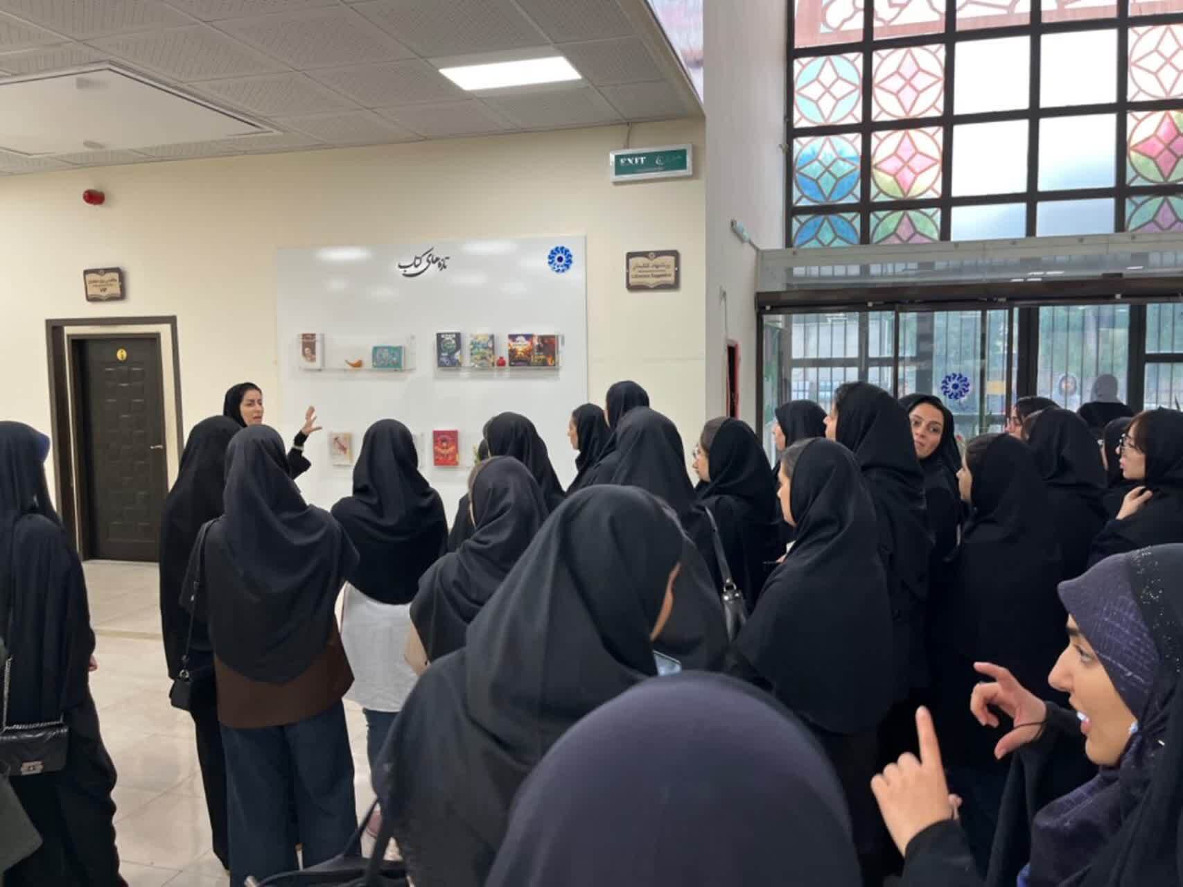 شبکههای اجتماعی انقلابی در سبک زندگی و تعاملات ایجاد کردهاند؛ حذف مسئله به جای حل آن، رویکردی نادرست است شبکههای اجتماعی انقلابی در سبک زندگی و تعاملات ایجاد کردهاند؛ حذف مسئله به جای حل آن، رویکردی نادرست است