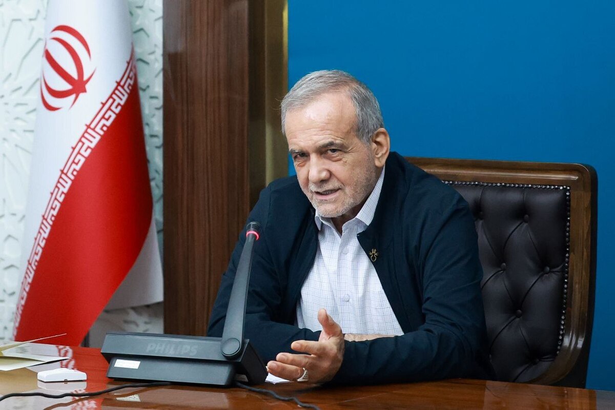 پزشکیان: هدر دادن منابع کشور برای مدرک‌سازی قابل قبول نیست