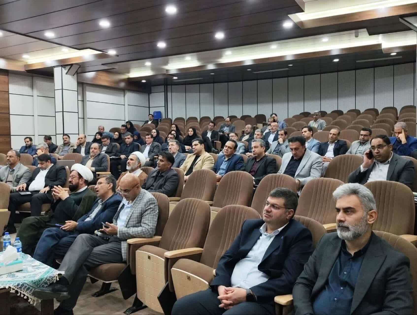 گشایش اقتصادی؛ تبدیل ۱۱ هکتار زمین کشاورزی واحد سپیدان به کاربری چندمنظوره با ارزش افزوده بالا