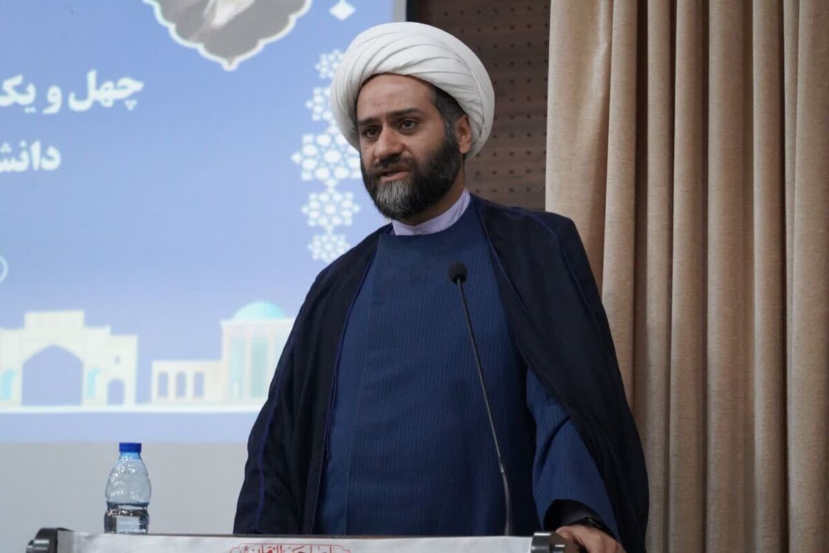 نقش محوری نماز جماعت در دانشگاه‌ها  کار فرهنگی صرفاً گزارش نیست