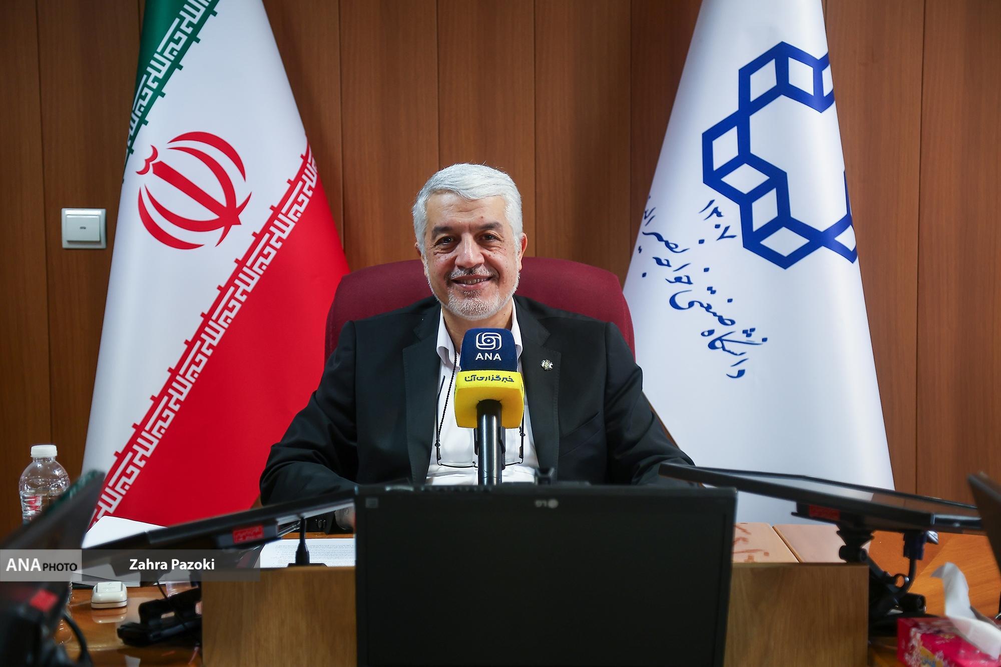 رئیس دانشگاه خواجه نصیرالدین طوسی رئیس خواجه نصیر: کارآموزی در ایران یک عنوان است، نه تجربه واقعی/ مکاترونیک؛ الگویی موفق از آموزش مهارتمحور در ایران/ ظرفیت مغفول فارغالتحصیلان؛ سرمایهای فراتر از کمک مالی